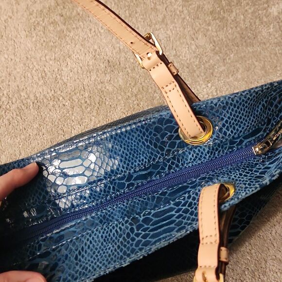 Michael Kors Turquoise Snakeskin-Print Embossed Leather Tote Bag - Picture 10 of 12